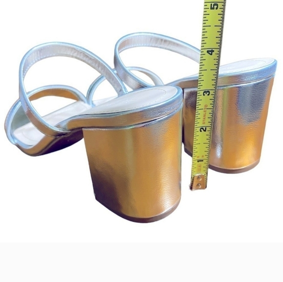 NWOT Bamboo strappy silver chunky heel shoes. - Picture 5 of 13